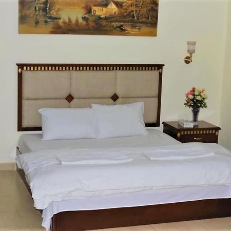 فندق النجوم Amman Ngoại thất bức ảnh